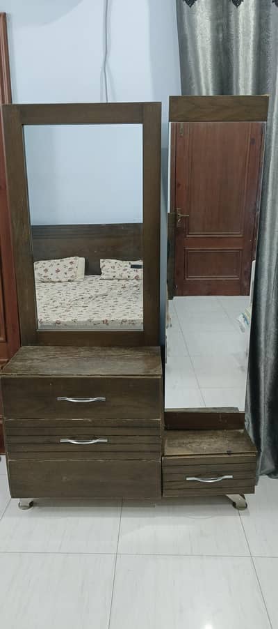 dressing table
