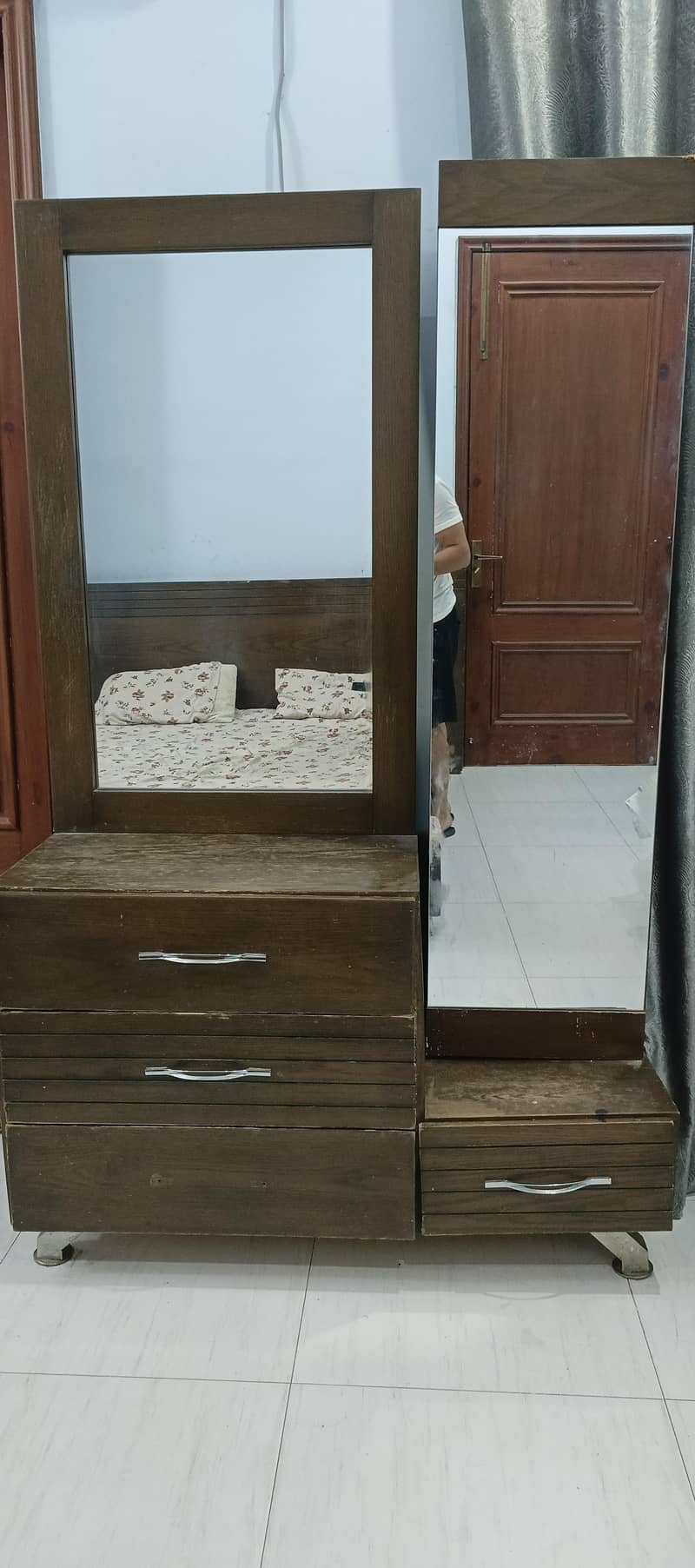 dressing table 3