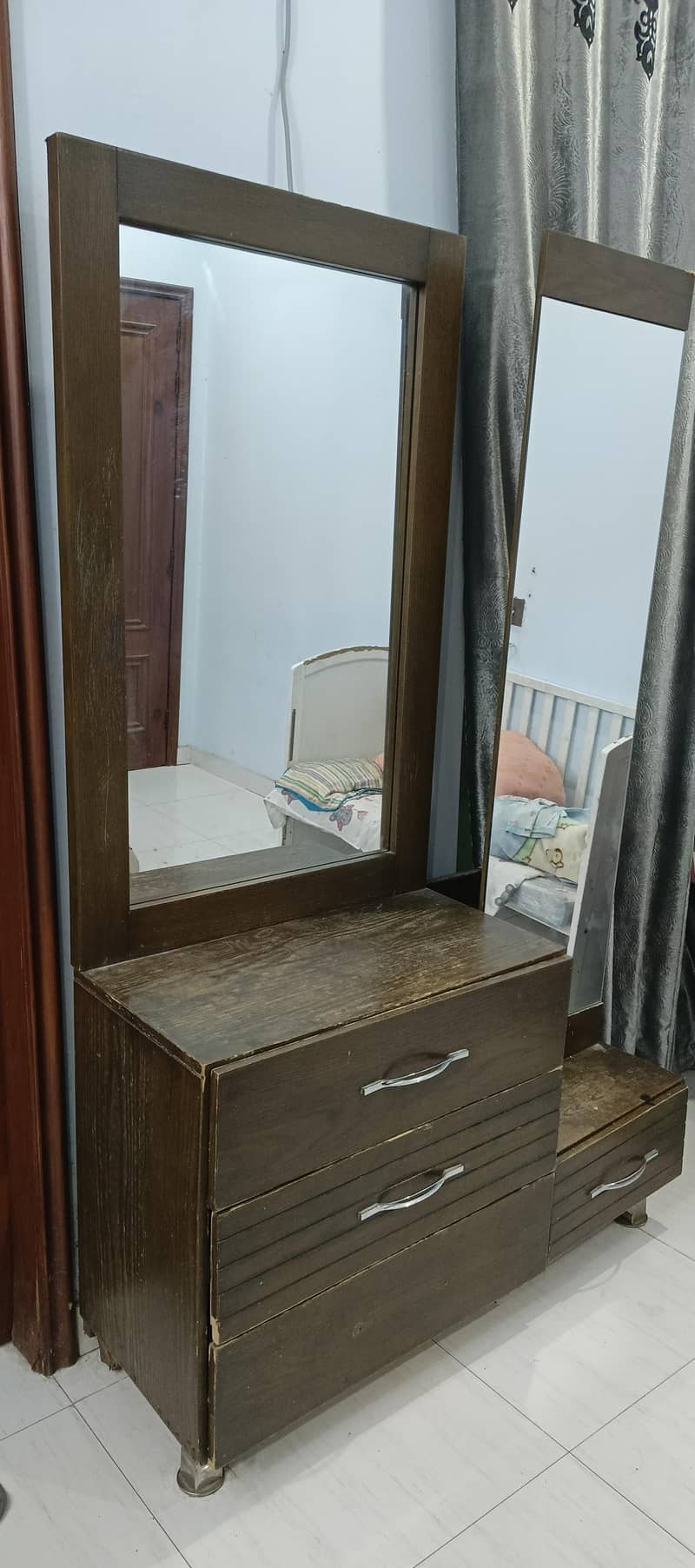dressing table 5