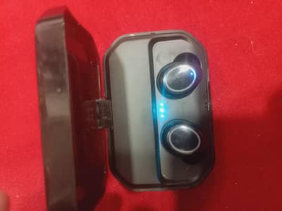 tootronics headphones &power bank Rs1200