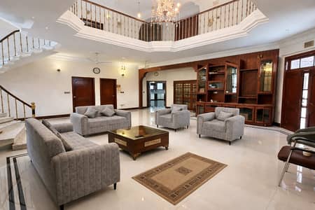 Your Ideal 1000 Square Yards House Has Just Become Available In Gulshan-e-Iqbal - Block 7