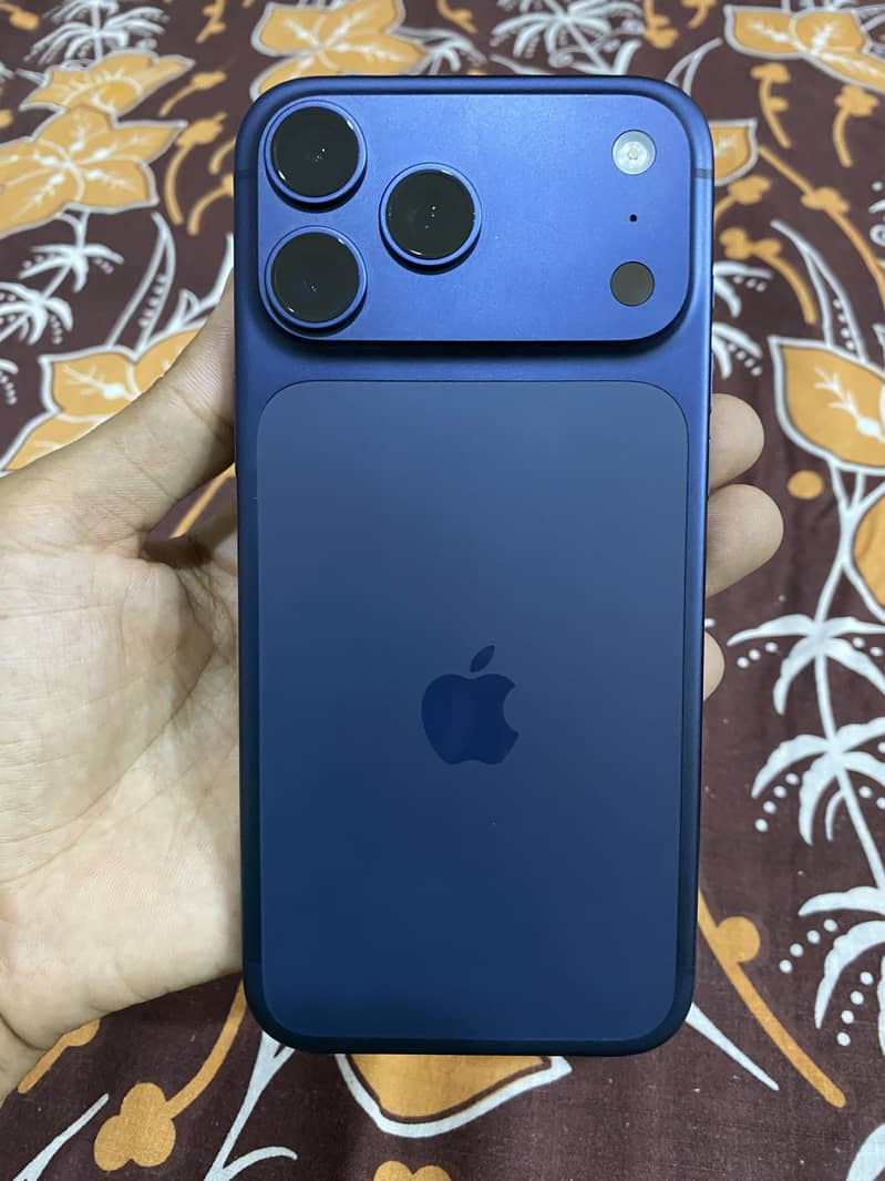 IPHONE 17 pro max 0
