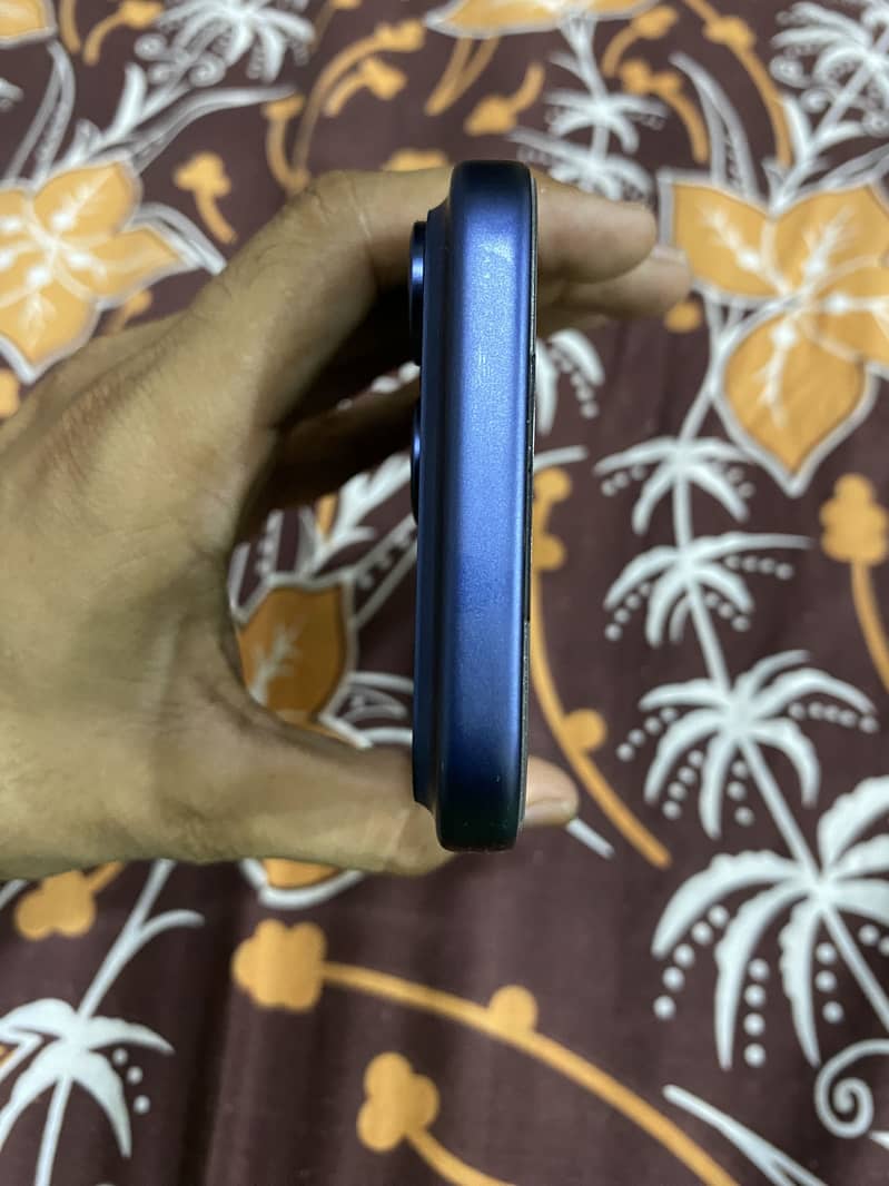 IPHONE 17 pro max 5