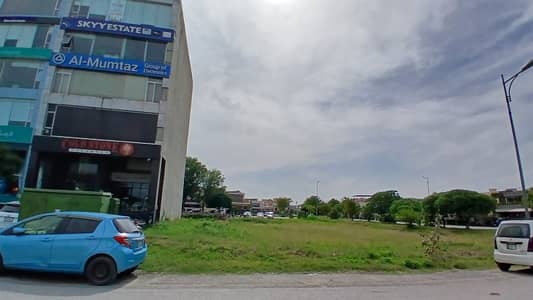 Next to corner 4 Marla commercial CCA 4 plot for sale main 100" Back DHA phase 7