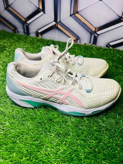 Badminton shoes non marking rubber soul