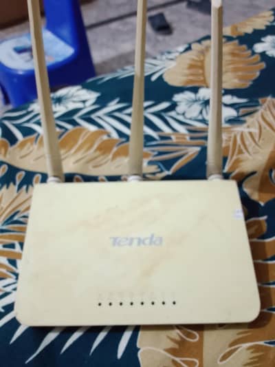 Tenda f3 high speed router