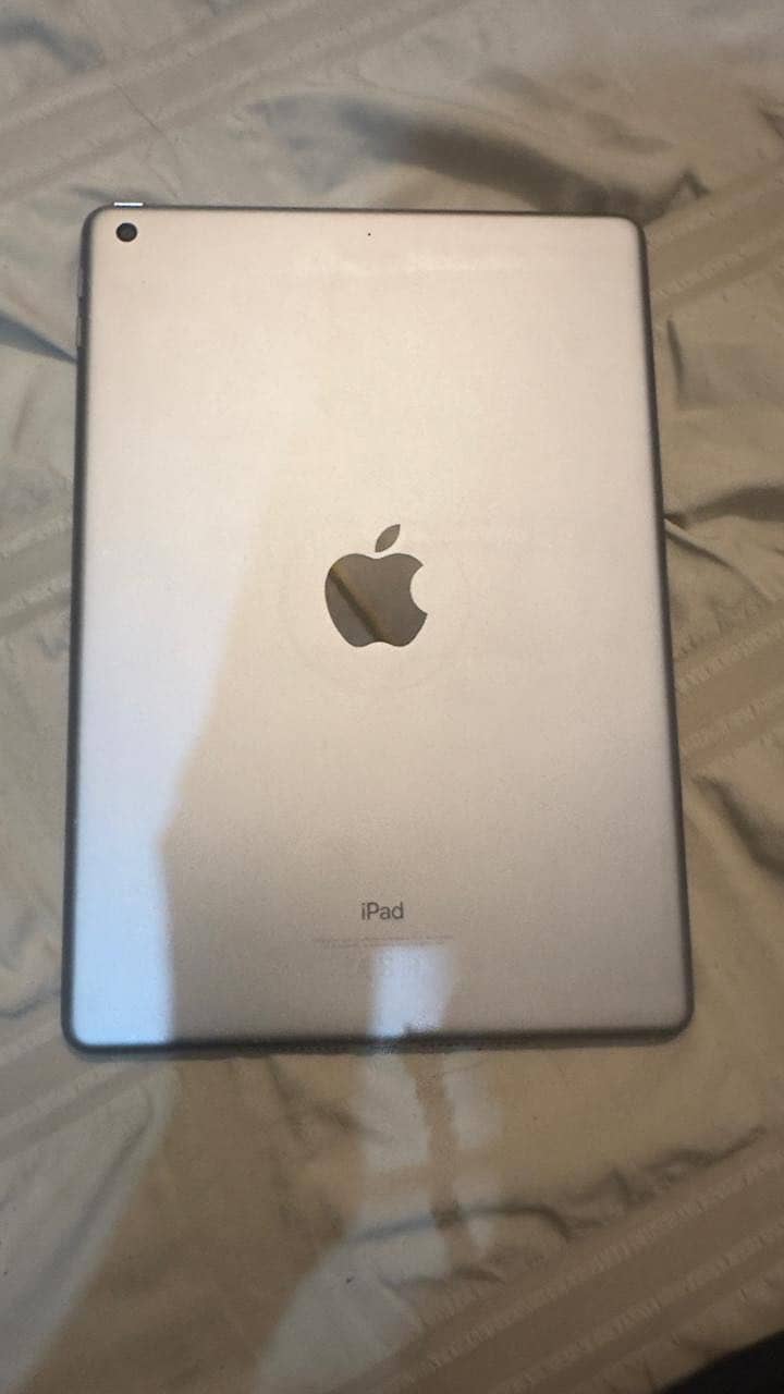 Ipad 6th generation 128gb 0