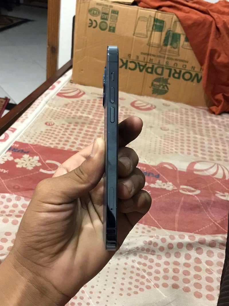 iphone 12 pro 1