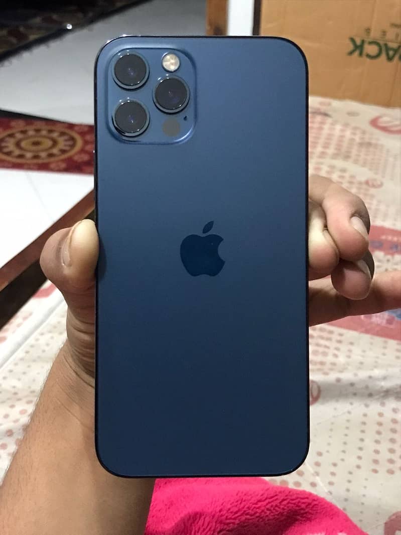 iphone 12 pro 4