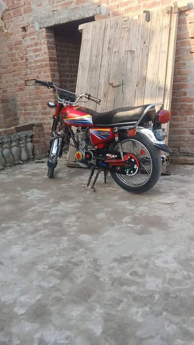 Honda CG 125 Model 2011 Red – Good Condition | Original Engine.