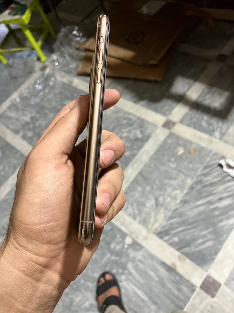 iphone 11 pro max 1