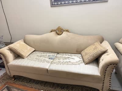 MINT CONDITION SOFA SET FOR DRAWING ROOM