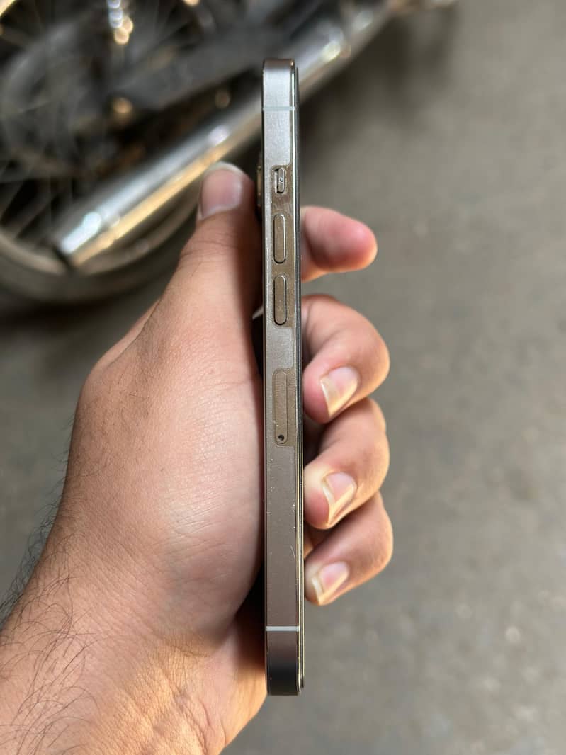 iphone 13 pro 0
