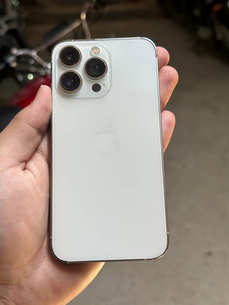 iphone 13 pro 1