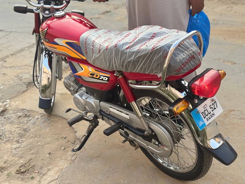 Honda 70cc lust condition zero rust zero scratch 2
