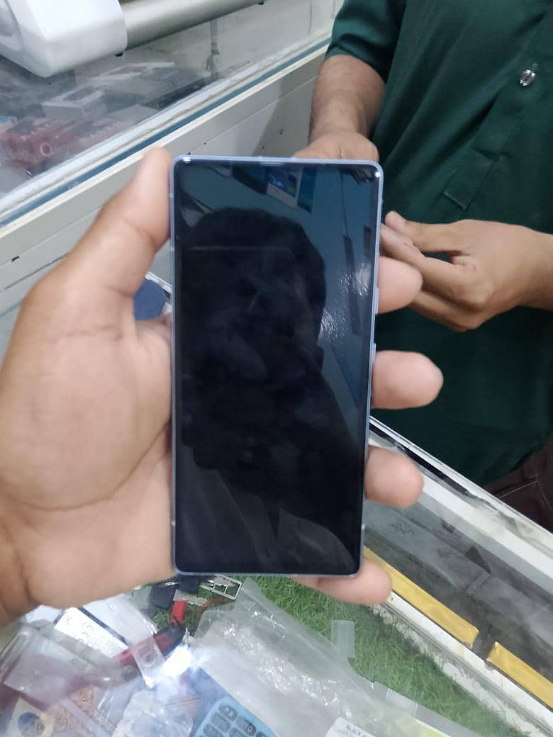 Google Pixel 7a 5