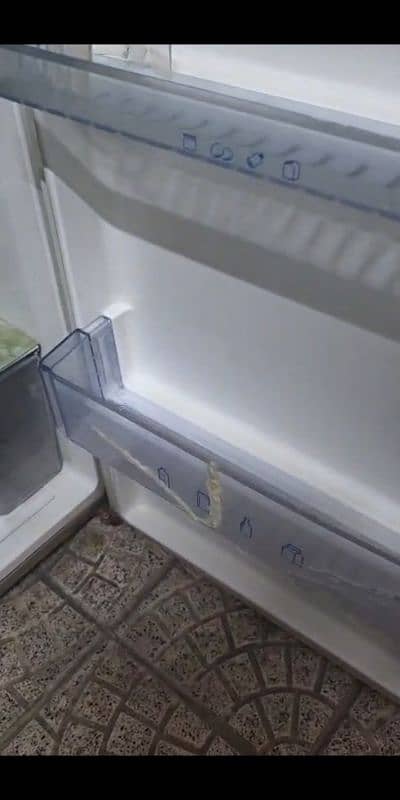 dawlance fridge only 35000