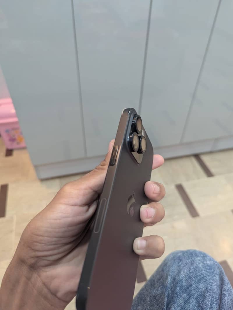 iPhone 14 Pro Max 1