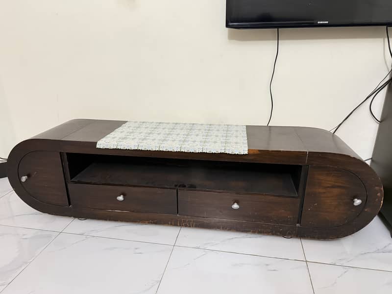 TV CONSOLE TABLE 1
