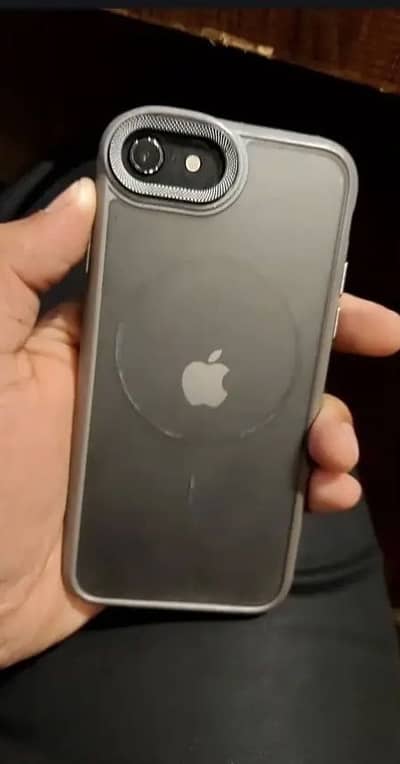 I phone se 3 generation