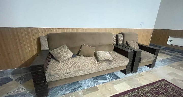 8 seater sofa 0