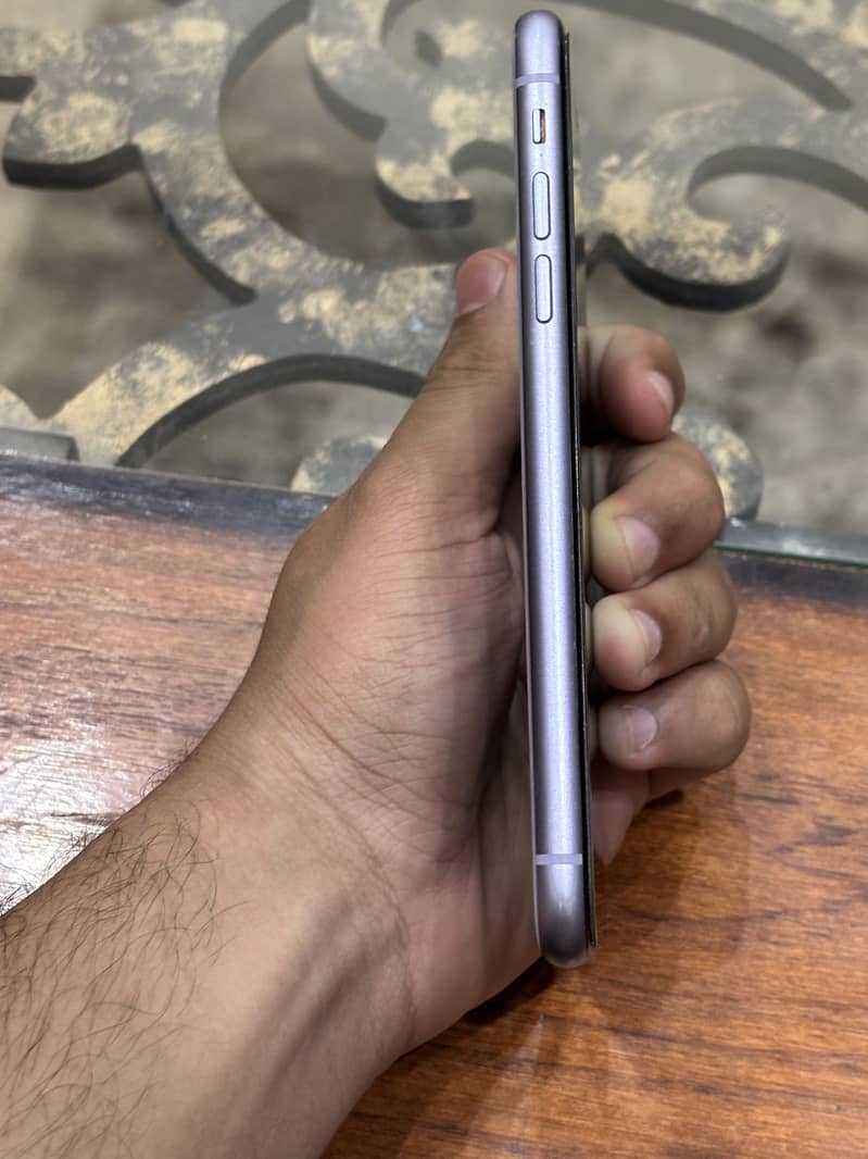 Iphone 11 4