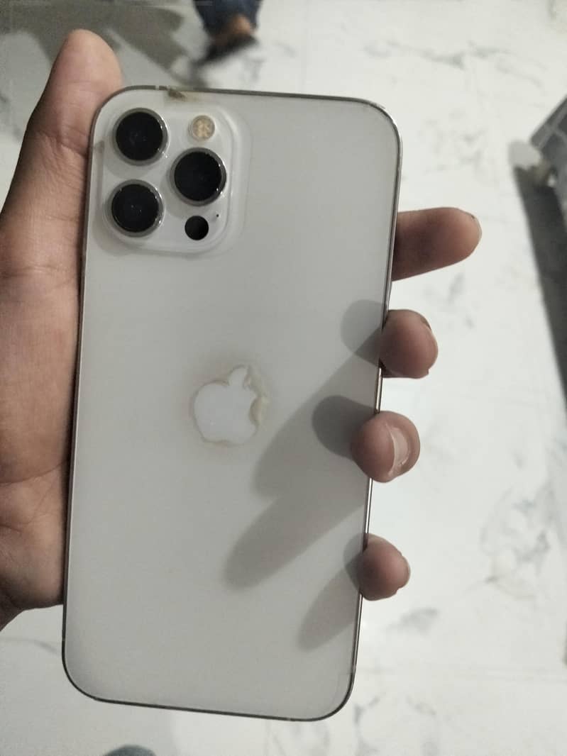 iphone 12 pro max 6