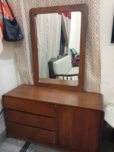 Dressing with 10/10 Partial wood