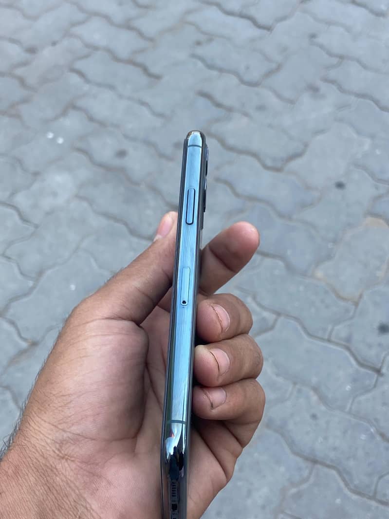 IPHONE 11PRO 1