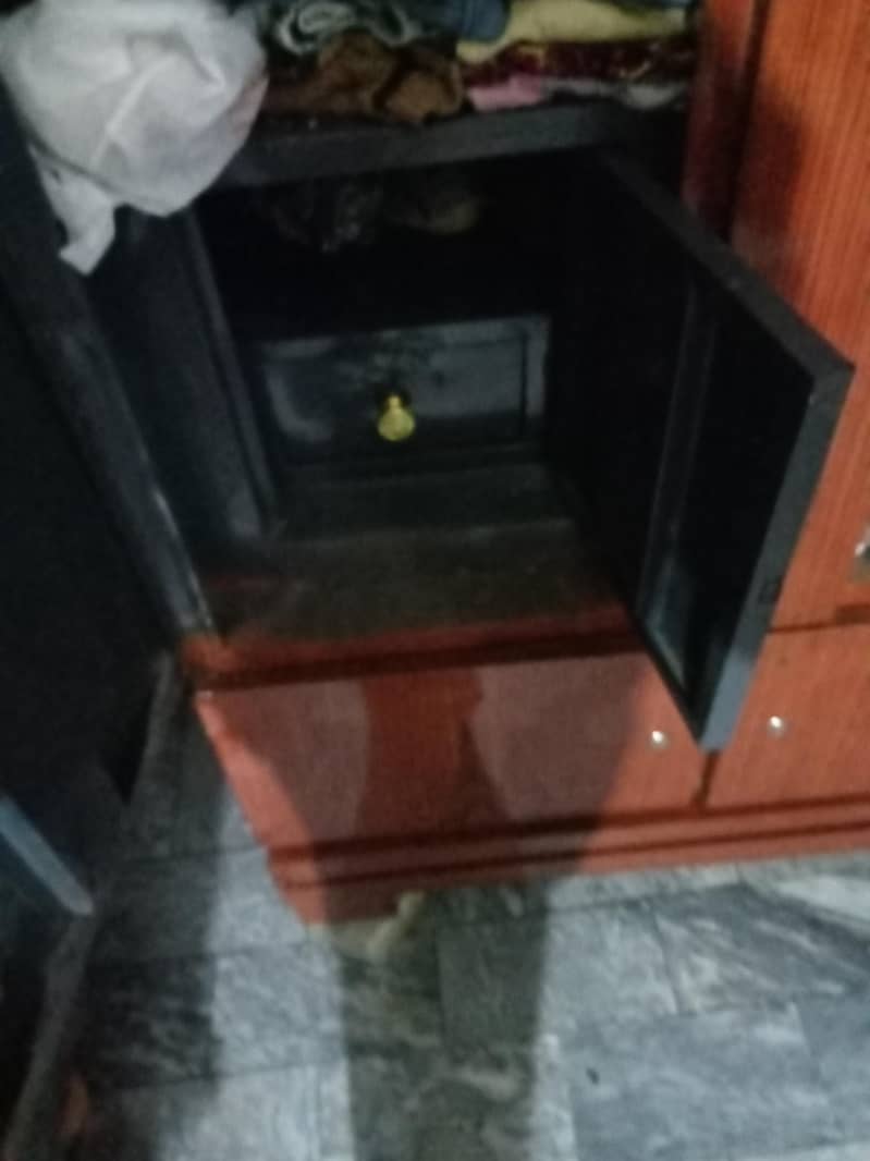 سئف الماری 2