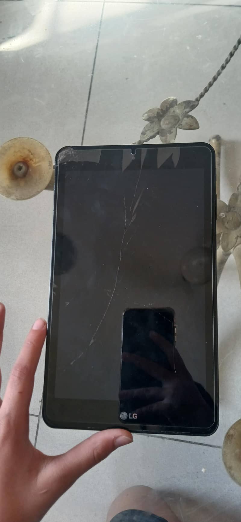 lg tablet 2