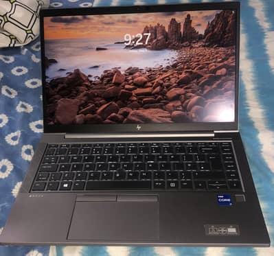 HP ZBOOK FIREFLY  G8 | i7 11th Gen|16 GB| 512 GB SSD+Graphic Card