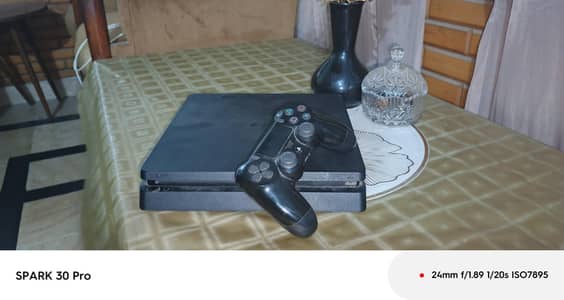 Playstation 4 slim UK EDITION best conditions with