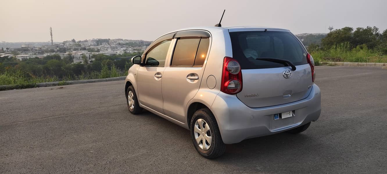 Toyota Passo 18