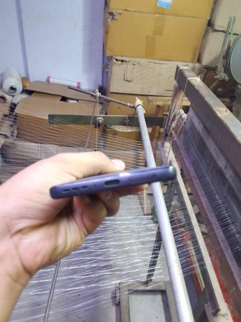 Motorola Edge - 0
