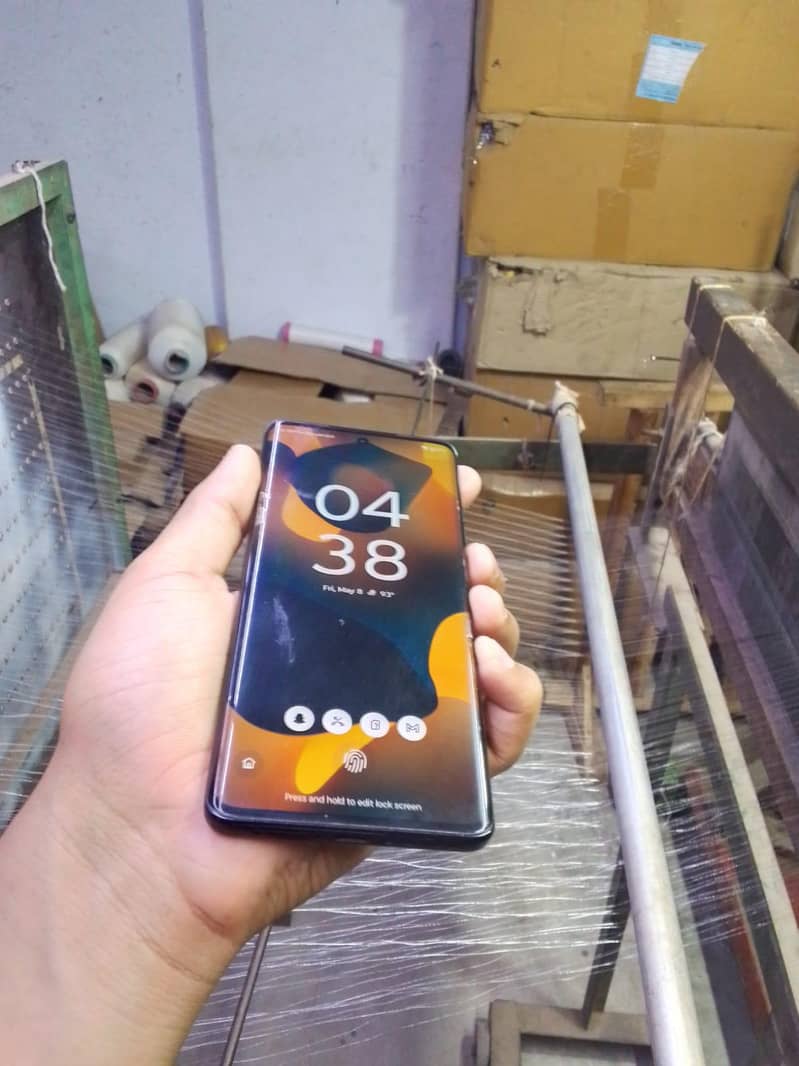 Motorola Edge - 3