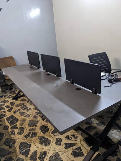 6 people workstation with ironbase