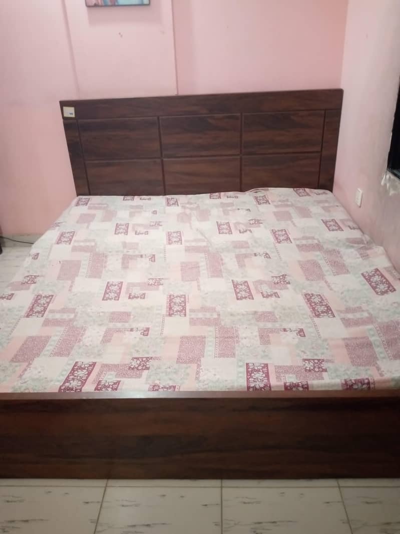 king Size bed 1