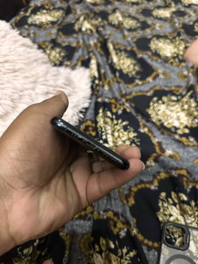 I phone 11 pro PTA 03083600028