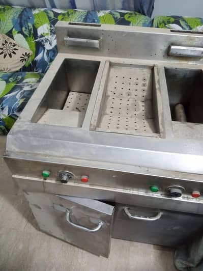 Hot plate and double side fryer