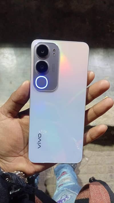 vivo Y19S Pro  urjant sel Ned hai peso ki condition 10to 10 hai set