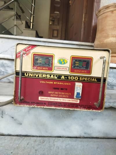 Universal A-100 Special Stabilizer - 10,000 Watts (100% Pure Copper)