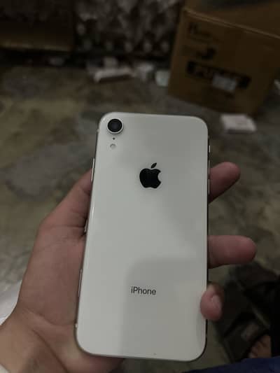 I am selling iphone Xr