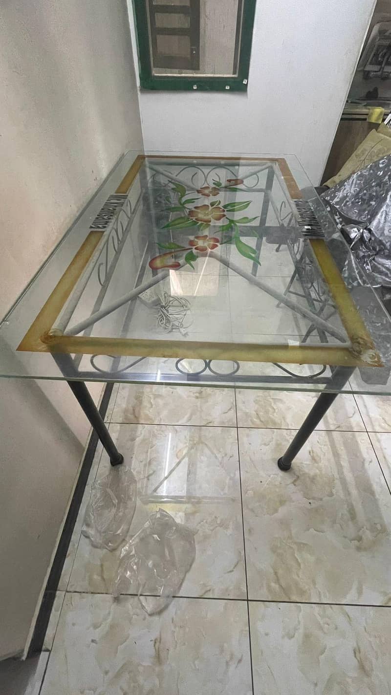 6 seater dinning table 0