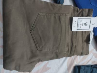 new 2 pents men leftovers 30 and 33 size