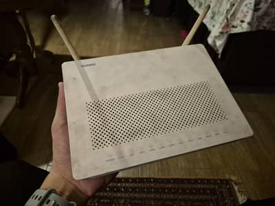 Huawei EchoLife HG8247H WiFi Router / GPON ONT / Fiber Modem