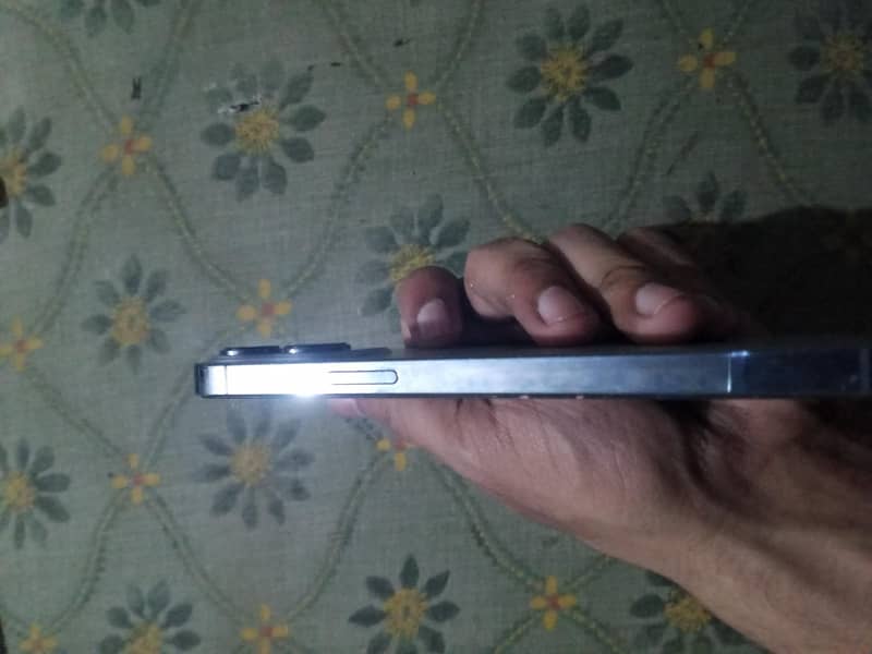 iphone 13 pro max 2