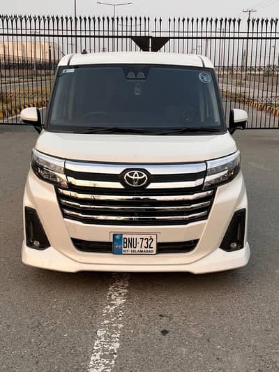 Toyota roomy 2022