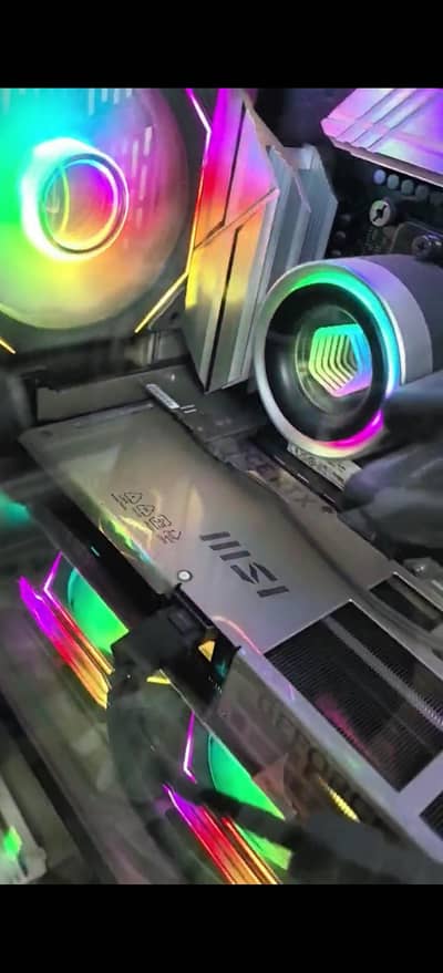 INVIDIA RTX5070 MSI INSPIRE X3