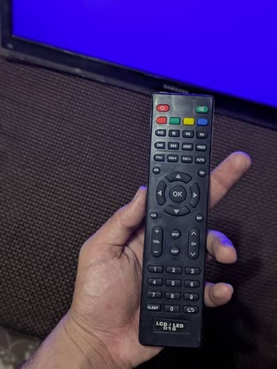 Samsung 22 Inch LED TV With Remote – Perfect Condition